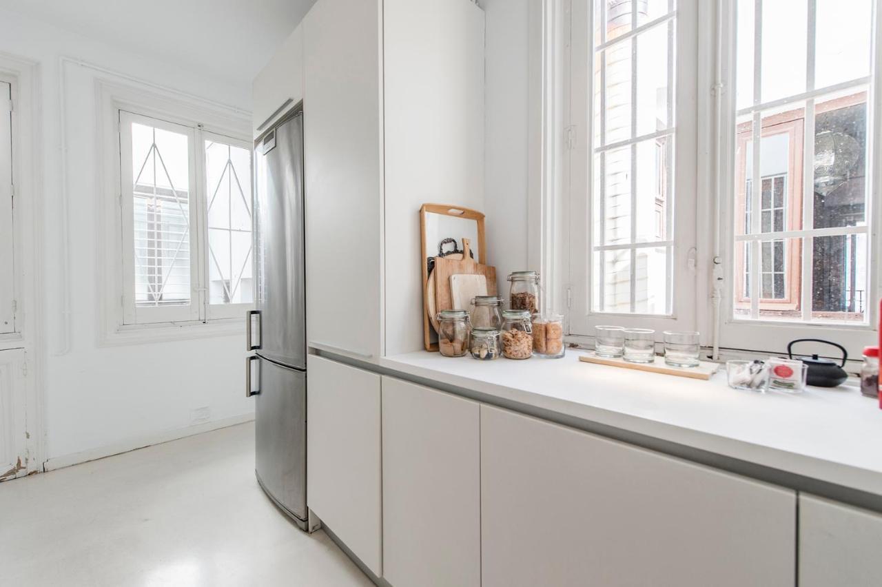 Bnbholder Refined Duplex Malasana Apartment Madrid Exterior photo